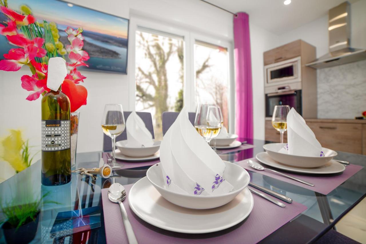 Vega Lux Apartment Jadranovo Eksteriør billede