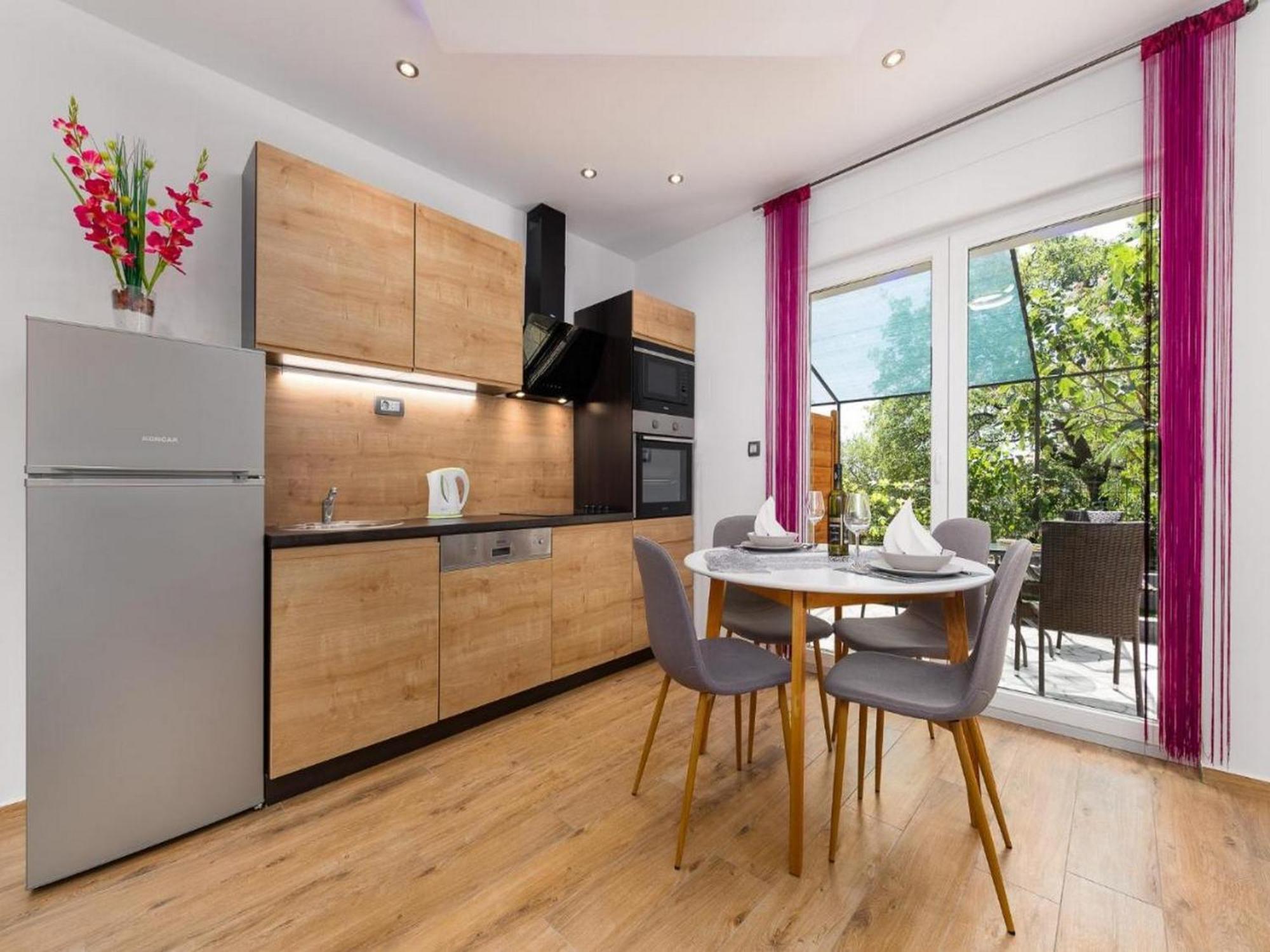 Vega Lux Apartment Jadranovo Værelse billede